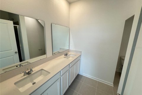 Adosado en alquiler en Clermont, Florida, 4 dormitorios, 185.8 m2 № 1900817 - foto 13