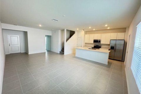 Adosado en alquiler en Clermont, Florida, 4 dormitorios, 185.8 m2 № 1900817 - foto 3