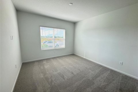 Adosado en alquiler en Clermont, Florida, 4 dormitorios, 185.8 m2 № 1900817 - foto 10