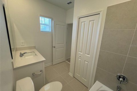 Adosado en alquiler en Clermont, Florida, 4 dormitorios, 185.8 m2 № 1900817 - foto 28