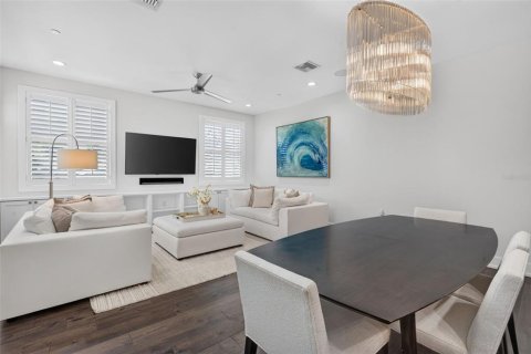 Copropriété à vendre à Saint Petersburg, Floride: 3 chambres, 250.84 m2 № 2391727 - photo 18