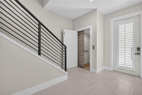 Copropriété à vendre à Saint Petersburg, Floride: 3 chambres, 250.84 m2 № 2391727 - photo 9