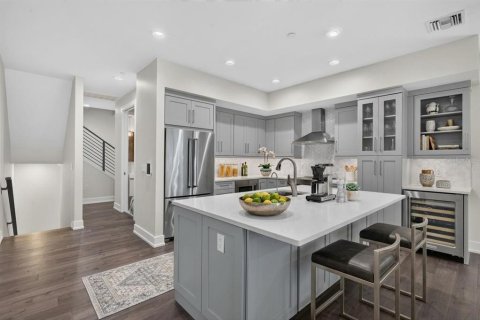 Copropriété à vendre à Saint Petersburg, Floride: 3 chambres, 250.84 m2 № 2391727 - photo 21