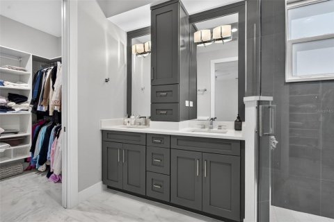 Copropriété à vendre à Saint Petersburg, Floride: 3 chambres, 250.84 m2 № 2391727 - photo 30