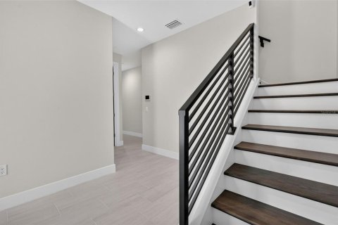 Copropriété à vendre à Saint Petersburg, Floride: 3 chambres, 250.84 m2 № 2391727 - photo 10