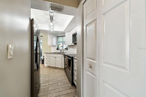 Casa en venta en Spring Hill, Florida, 3 dormitorios, 133.04 m2 № 1825442 - foto 15