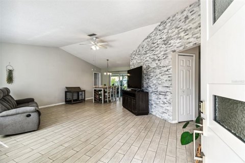 Casa en venta en Spring Hill, Florida, 3 dormitorios, 133.04 m2 № 1825442 - foto 27