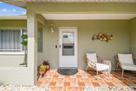 Casa en venta en Spring Hill, Florida, 3 dormitorios, 133.04 m2 № 1825442 - foto 4