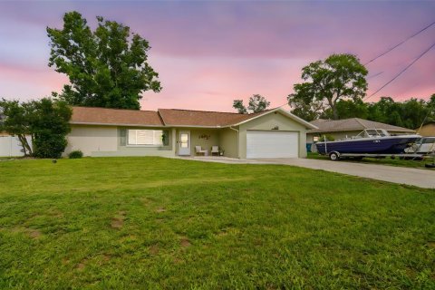 Casa en venta en Spring Hill, Florida, 3 dormitorios, 133.04 m2 № 1825442 - foto 1