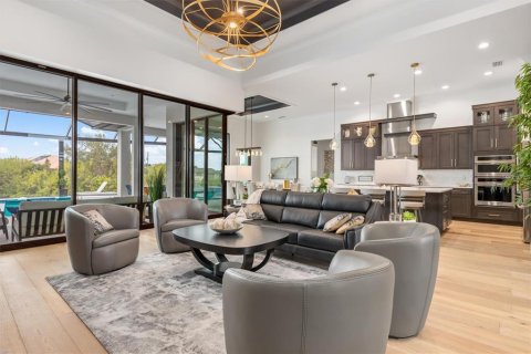 Villa ou maison à louer à Port Charlotte, Floride: 4 chambres, 278.71 m2 № 2125593 - photo 4
