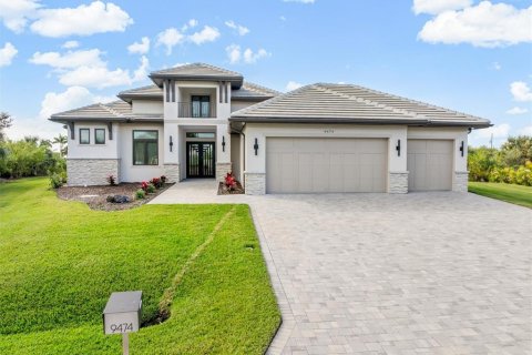 Villa ou maison à Port Charlotte, Floride 4 chambres, 278.71 m2 № 2125593