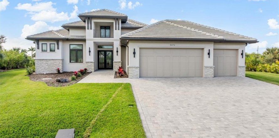 Villa ou maison à Port Charlotte, Floride 4 chambres, 278.71 m2 № 2125593