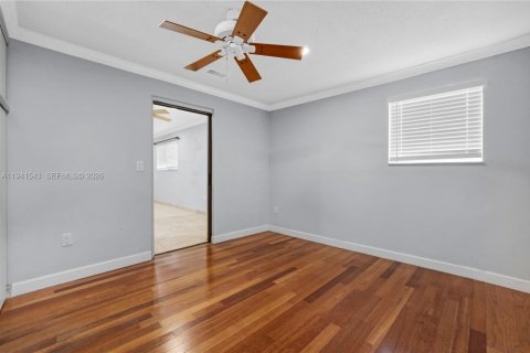 Снять в аренду виллу или дом в Холливуд, Флорида 4 спальни, 140.47м2, № 1998880 - фото 22