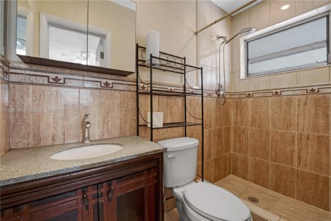 Снять в аренду виллу или дом в Холливуд, Флорида 4 спальни, 140.47м2, № 1998880 - фото 16