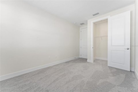 Touwnhouse à vendre à Oviedo, Floride: 3 chambres, 182.46 m2 № 2096638 - photo 21