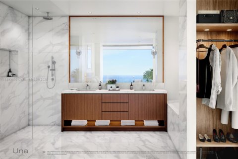 Condo in Miami, Florida, 4 bedrooms  № 1887450 - photo 11