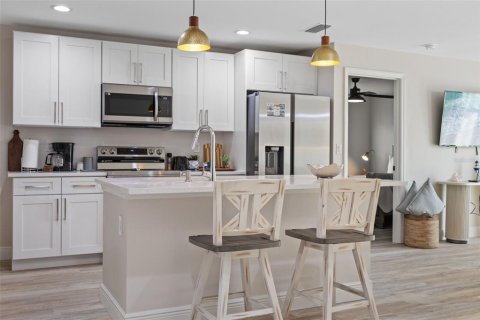 Casa en venta en Port Charlotte, Florida, 3 dormitorios, 117.99 m2 № 1903916 - foto 6