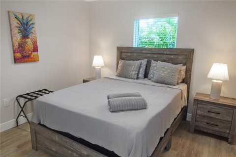 Casa en venta en Port Charlotte, Florida, 3 dormitorios, 117.99 m2 № 1903916 - foto 14