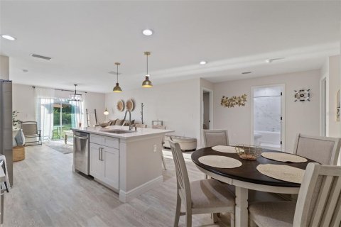 Casa en venta en Port Charlotte, Florida, 3 dormitorios, 117.99 m2 № 1903916 - foto 9