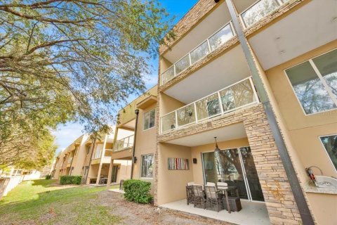 Touwnhouse à vendre à Kissimmee, Floride: 4 chambres, 235.79 m2 № 1522421 - photo 15