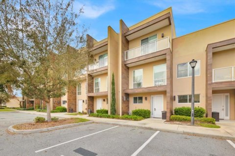 Touwnhouse à vendre à Kissimmee, Floride: 4 chambres, 235.79 m2 № 1522421 - photo 1
