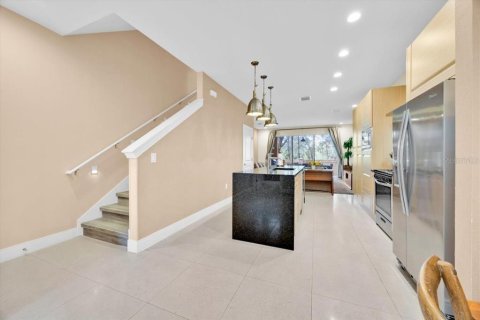 Touwnhouse à vendre à Kissimmee, Floride: 4 chambres, 235.79 m2 № 1522421 - photo 8