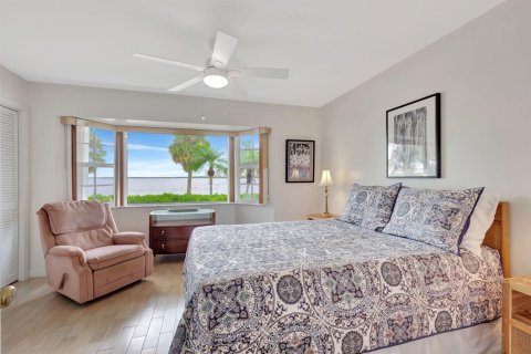 Villa ou maison à vendre à West Palm Beach, Floride: 4 chambres, 340.21 m2 № 2081769 - photo 15
