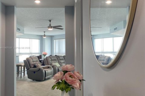 Condo in South Daytona, Florida, 3 bedrooms  № 2064299 - photo 28
