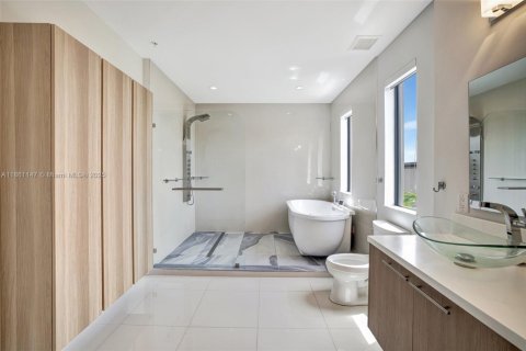 Adosado en alquiler en Pompano Beach, Florida, 3 dormitorios, 250.84 m2 № 1889324 - foto 25