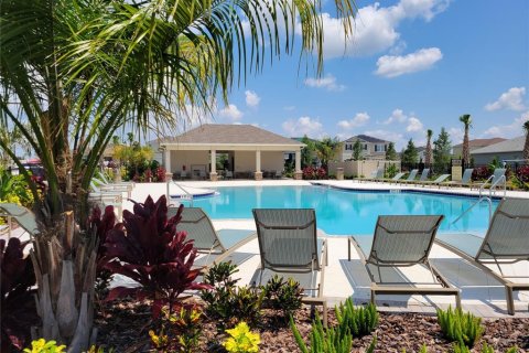 House in Davenport, Florida 5 bedrooms, 213.95 sq.m. № 2377820 - photo 24