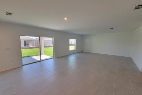 House in Davenport, Florida 5 bedrooms, 213.95 sq.m. № 2377820 - photo 8