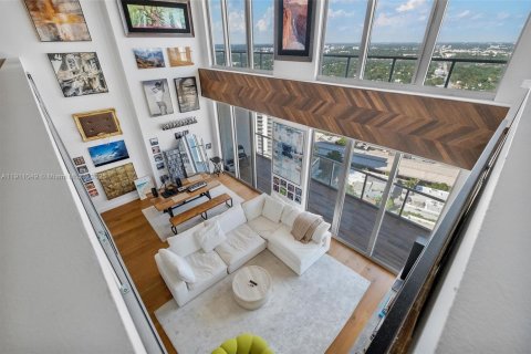 Condo in Miami, Florida, 2 bedrooms № 2182312 - photo 30