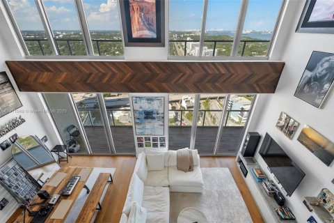Condo in Miami, Florida, 2 bedrooms № 2182312 - photo 29