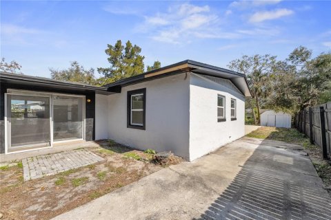 House in Winter Springs, Florida 3 bedrooms, 128.86 sq.m. № 1560755 - photo 9