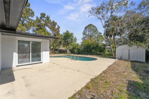 House in Winter Springs, Florida 3 bedrooms, 128.86 sq.m. № 1560755 - photo 10