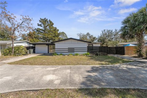 House in Winter Springs, Florida 3 bedrooms, 128.86 sq.m. № 1560755 - photo 2