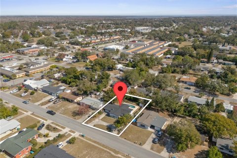 House in Winter Springs, Florida 3 bedrooms, 128.86 sq.m. № 1560755 - photo 14