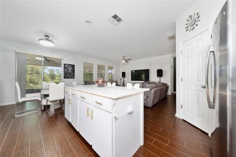 Casa en venta en Davenport, Florida, 4 dormitorios, 174.38 m2 № 1769369 - foto 16