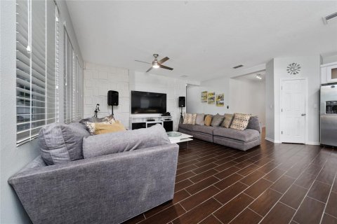 Casa en venta en Davenport, Florida, 4 dormitorios, 174.38 m2 № 1769369 - foto 14