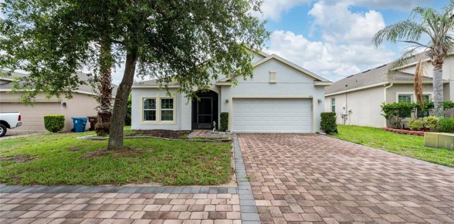 Casa en Davenport, Florida 4 dormitorios, 174.38 m2 № 1769369