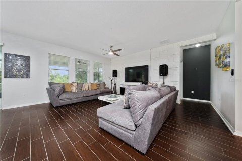 Casa en venta en Davenport, Florida, 4 dormitorios, 174.38 m2 № 1769369 - foto 13