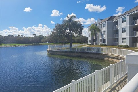 Снять в аренду кондоминиум в Катлер-Бей, Флорида 1 спальня, 75.53м2, № 2026716 - фото 14