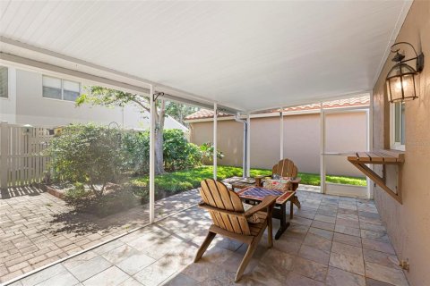 Villa ou maison à vendre à Saint Petersburg, Floride: 2 chambres, 98.57 m2 № 2419716 - photo 11