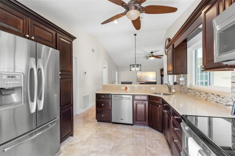 Villa ou maison à vendre à Saint Petersburg, Floride: 2 chambres, 98.57 m2 № 2419716 - photo 10