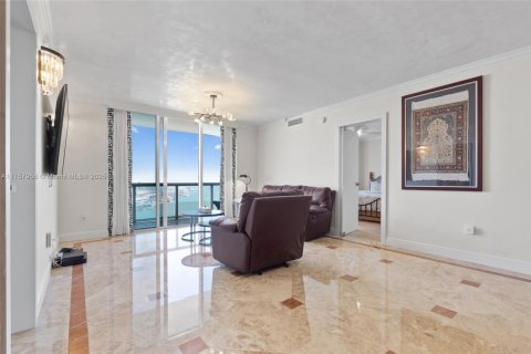 Copropriété à vendre à Miami, Floride: 2 chambres, 126.07 m2 № 1863314 - photo 15