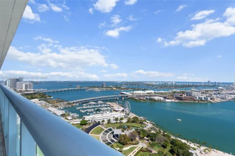 Copropriété à vendre à Miami, Floride: 2 chambres, 126.07 m2 № 1863314 - photo 21