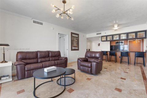 Copropriété à vendre à Miami, Floride: 2 chambres, 126.07 m2 № 1863314 - photo 18