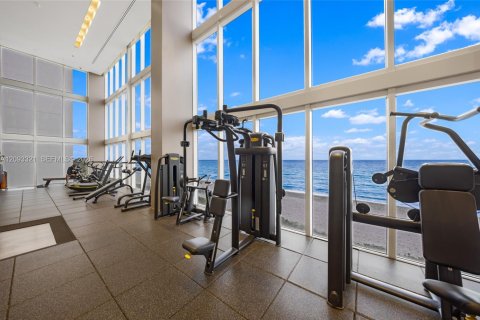 Condo à Hallandale Beach, Floride, 2 chambres  № 2378691