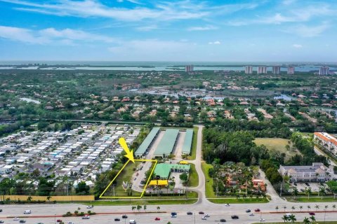 Land in Bonita Springs, Florida № 1062879 - photo 1