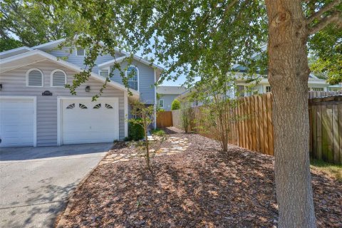 Touwnhouse à vendre à Tampa, Floride: 2 chambres, 125.14 m2 № 1744738 - photo 3